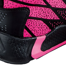 ソール部分にも配色デザイン