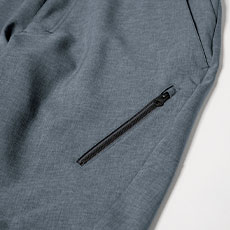 ファスナーポケット