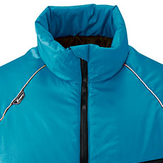 首まで暖かいフルジップアップ