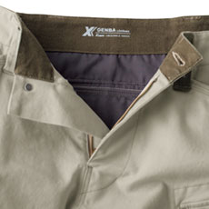 ウエスト見返し綾テープ仕様で楽なはき心地。