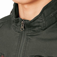 あごが当たりにくい襟