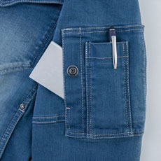 左袖ペン差しとマルチポケット