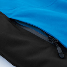 両脇止水ファスナーポケット