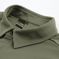 台襟仕様で清潔できちんとした印象に