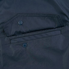 両胸フラップポケット