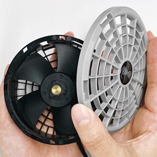 上蓋と羽根は取り外して水洗いが可能です