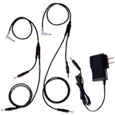 専用のアダプター、ケーブル付き