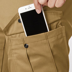 スマートフォン収納ポケット(左)