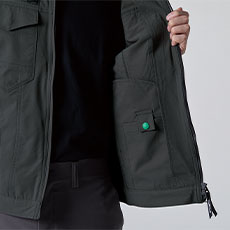 内ポケット(左・ドットボタン止め)