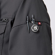 袖ペンポケット