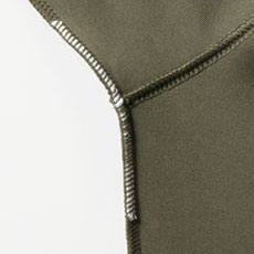 脇部分に消臭テープ