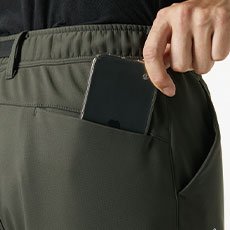 スマホ収納バックポケット(右)※着席時スマホが干渉しないポケット