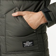 両脇ウォームポケット、カフスアジャスター