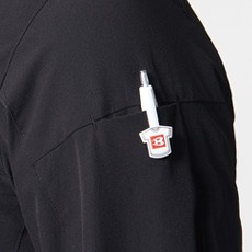 ブロックテーピー仕様の縦型ポケット(右)