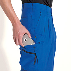 胸ペンさし（左）