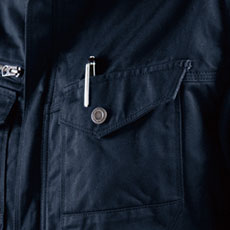 胸ペンさし(左)