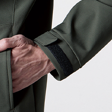 カフスアジャスター