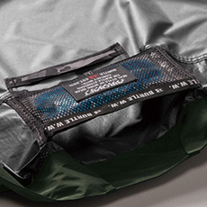 通気エアダクトポケット(保冷剤収納が可能)、襟ダイレクトエアー