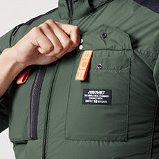 ハーネスフックハンガー取付ベルト&取り出し口