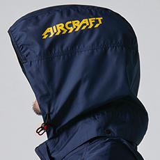 大型フードスピンドル付き(ボタン止め脱着仕様)/ヘルメット対応/フードプリント