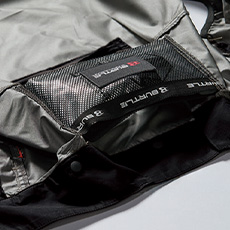 通気エアダクトポケット(保冷剤収納が可能)、襟ダイレクトエアー