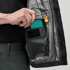 内バッテリーポケット(左マジックテープ止め)