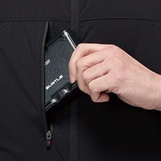 バッテリー収納ポケット(右胸ファスナー止め・コードホール付き)