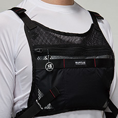 アジャスターベルト(肩)、胸ポケット(3か所)