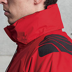 収納可能なコンパクトフード