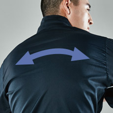 横方向に12%のストレッチを持ち、ワークシーンでの動きやすさをサポート