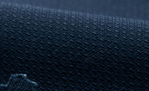 綿素材の弱点を克服したハイブリッドコットン素材