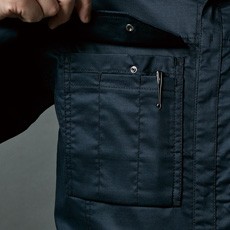 大容量フラップ付きポケット