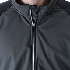 フロントファスナー。反射パイピング付き。