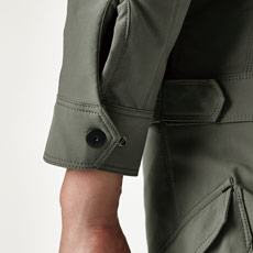 袖口ロゴボタンアジャスター