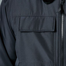 右胸フラップ付き大容量ポケット