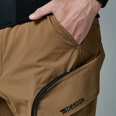 フラップポケット付き