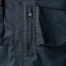 左胸縦ファスナーポケット