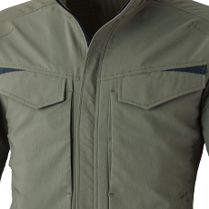 両胸フラップポケット