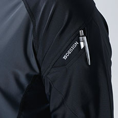 左袖部分マルチスリーブポケット使用