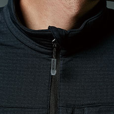 チンガード付き