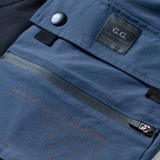 反射ネーム、防水ファスナーポケット(右)