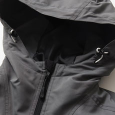 フード絞り、ファスナー隠し