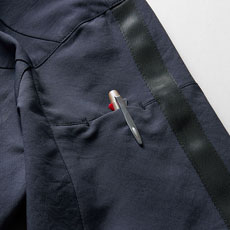 ロゴ無しラインテープ、袖ペン差し