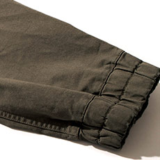 裾上げが不要のジョガータイプ