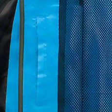 小物の収納に便利な内ポケット