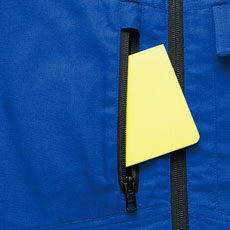 タテ型胸ファスナーポケット