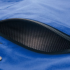 ポケット内メッシュ