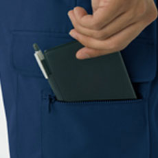 ファスナー付きサブポケット