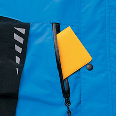 胸ファスナーポケット