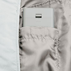 右内側電池ボックス専用ポケット